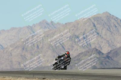 media/Dec-01-2025-Moto Forza (Mon) [[2daa91e15f]]/2-Intermediate Group/Session 4 Turn 9/